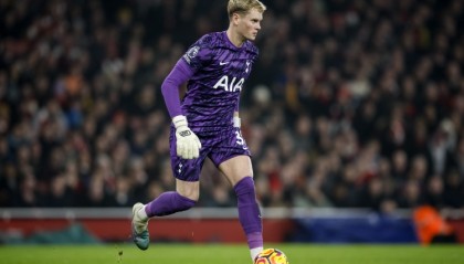 TA：图多尔17分钟换金斯基，这是终极的背叛，像直接把他推去喂狼